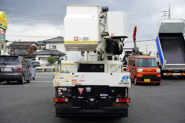 三菱 キャンター TPG-FEA50(2WD)の写真4