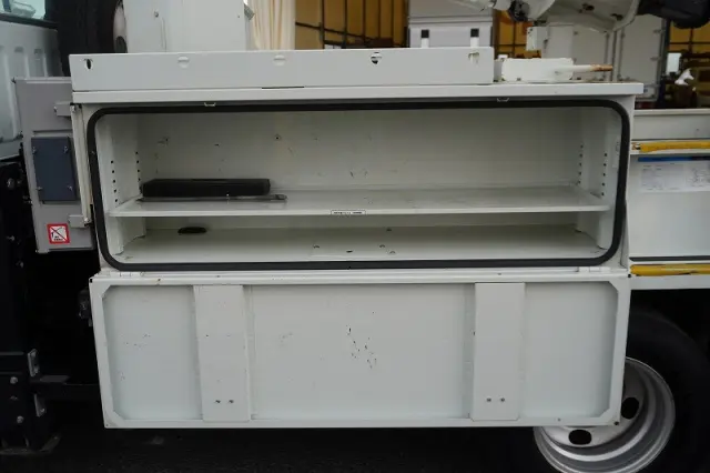 三菱 キャンター TPG-FEA50(2WD)の写真17