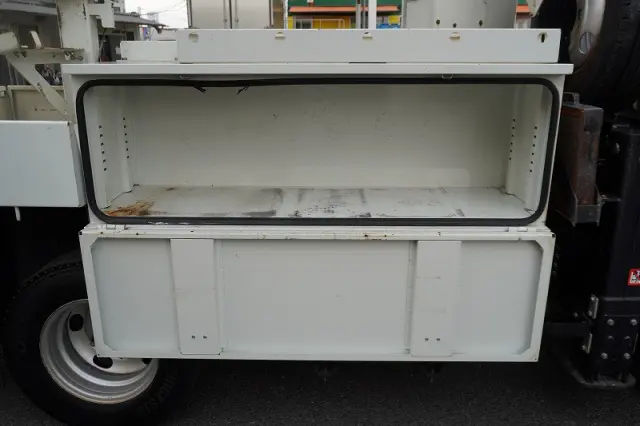 三菱 キャンター TPG-FEA50(2WD)の写真23