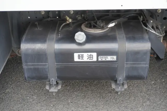 三菱 キャンター TPG-FEA50(2WD)の写真24
