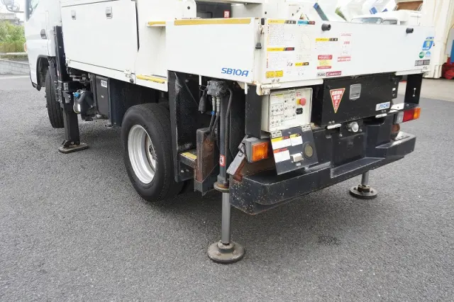 三菱 キャンター TPG-FEA50(2WD)の写真31