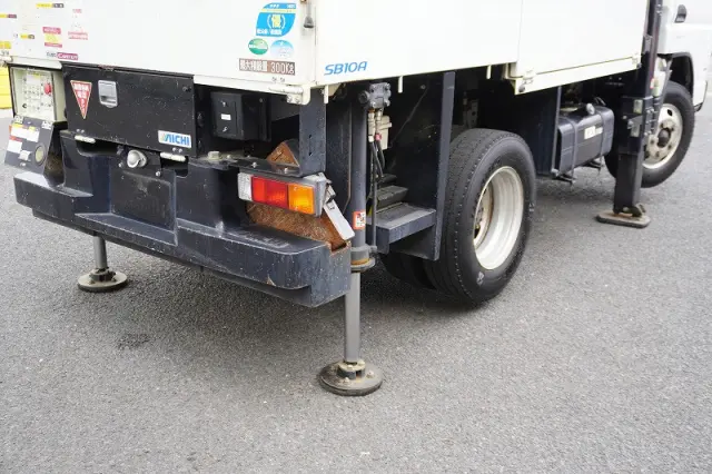 三菱 キャンター TPG-FEA50(2WD)の写真32