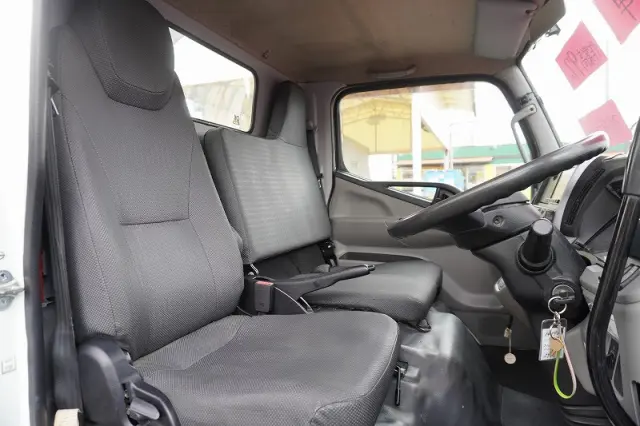 三菱 キャンター TPG-FEA50(2WD)の写真42