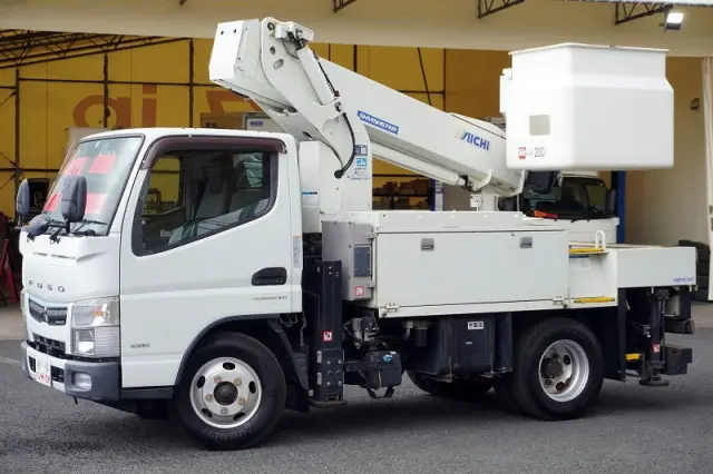 三菱 キャンター TPG-FEA50(2WD)の写真1