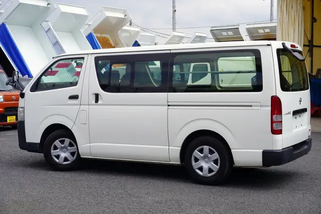 トヨタ その他(トヨタ) CBF-TRH200V(2WD)の写真7