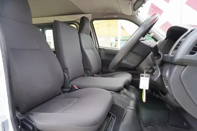 トヨタ その他(トヨタ) CBF-TRH200V(2WD)の写真36