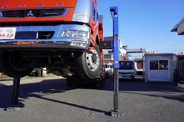 三菱 ファイター 2DG-FQ62F(6x4)の写真15