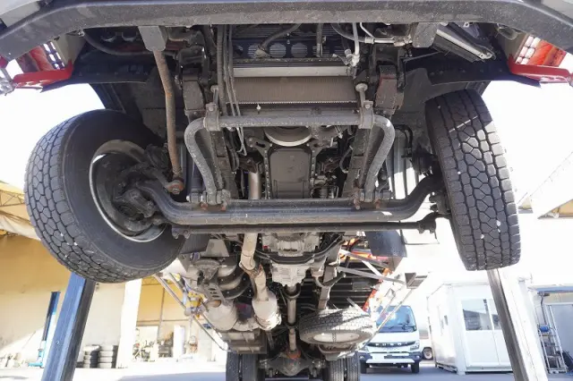 三菱 ファイター 2DG-FQ62F(6x4)の写真17