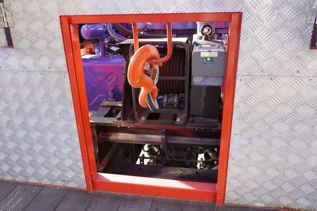 三菱 ファイター 2DG-FQ62F(6x4)の写真24