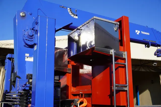 三菱 ファイター 2DG-FQ62F(6x4)の写真36