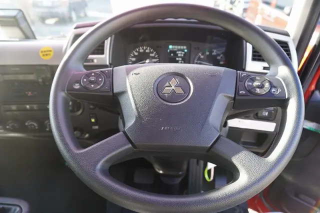 三菱 ファイター 2DG-FQ62F(6x4)の写真37