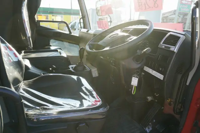 三菱 ファイター 2DG-FQ62F(6x4)の写真43