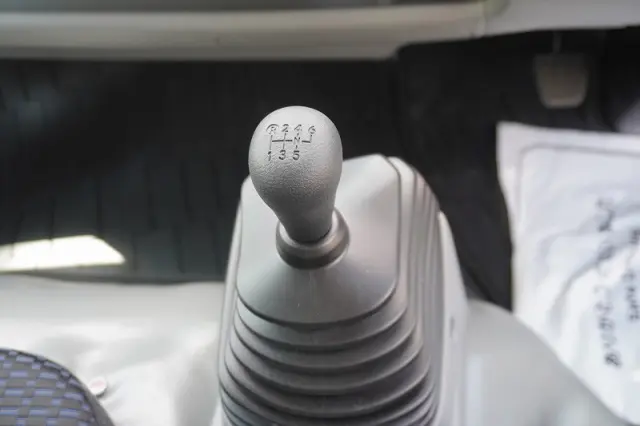 日野 デュトロ 2RG-XZU712M(2WD)の写真32