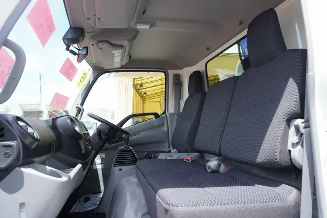 日野 デュトロ 2RG-XZU712M(2WD)の写真40