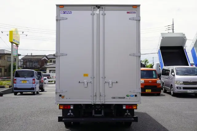 三菱 キャンター 2RG-FEA20(2WD)の写真4