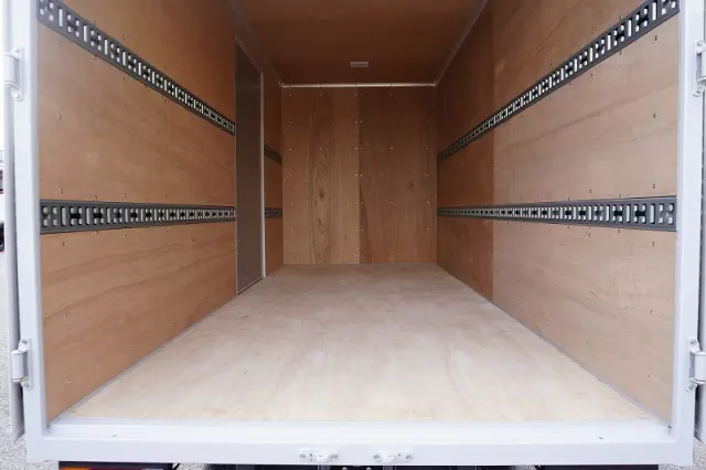 三菱 キャンター 2RG-FEA20(2WD)の写真19