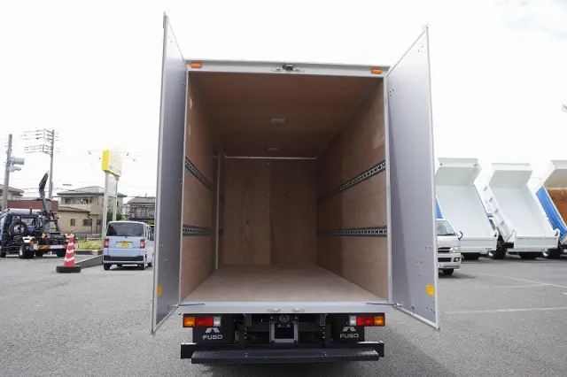 三菱 キャンター 2RG-FEA20(2WD)の写真23