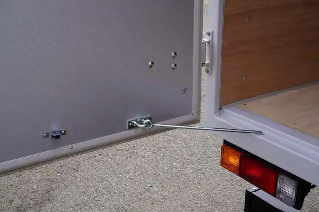 三菱 キャンター 2RG-FEA20(2WD)の写真24