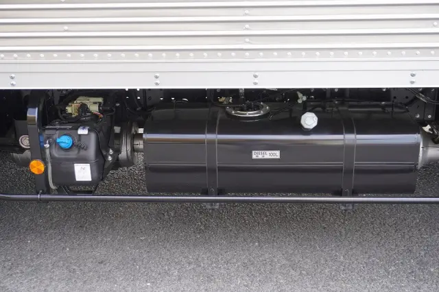 三菱 キャンター 2RG-FEA20(2WD)の写真27