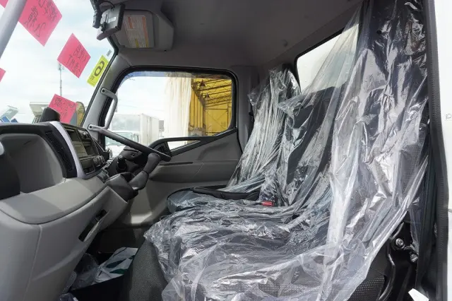三菱 キャンター 2RG-FEA20(2WD)の写真37