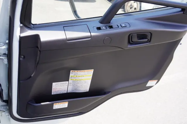 三菱 ファイター 2KG-FK62FZ(2WD)の写真30