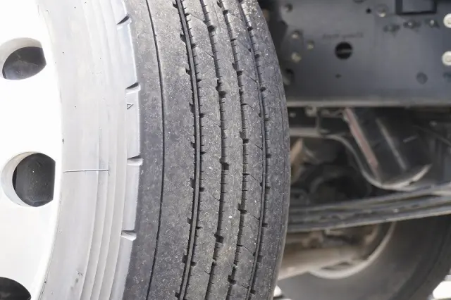 三菱 ファイター 2DG-FQ62Fの写真10