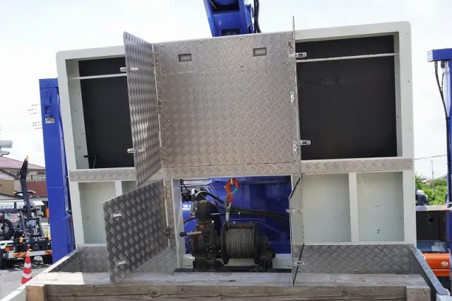 三菱 ファイター 2DG-FQ62Fの写真23