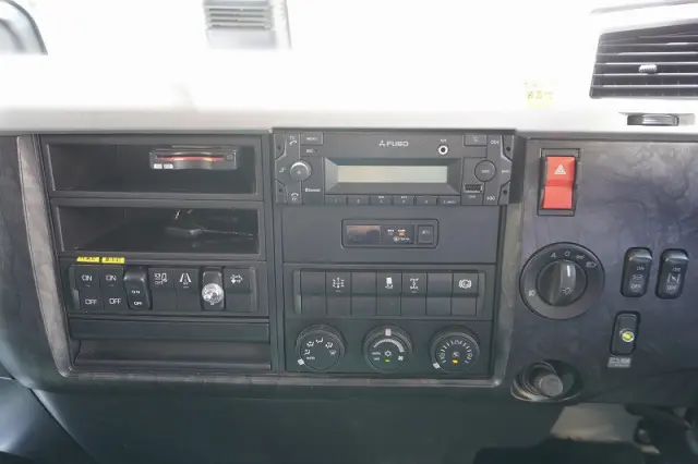 三菱 ファイター 2DG-FQ62Fの写真40