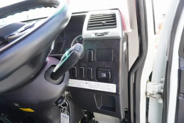 三菱 ファイター 2DG-FQ62Fの写真43