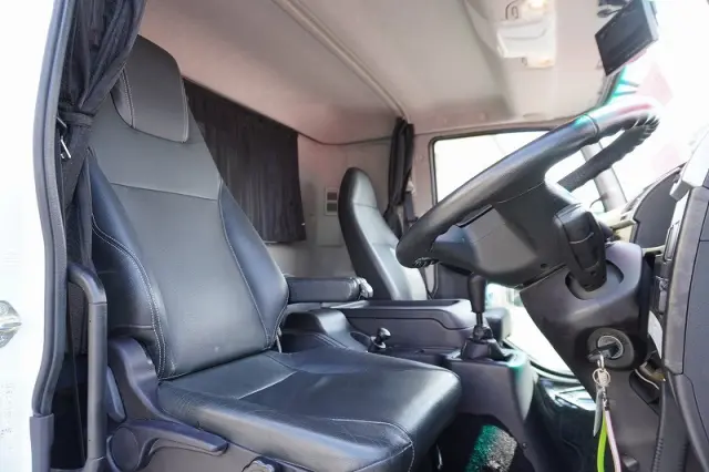 三菱 ファイター 2DG-FQ62Fの写真46