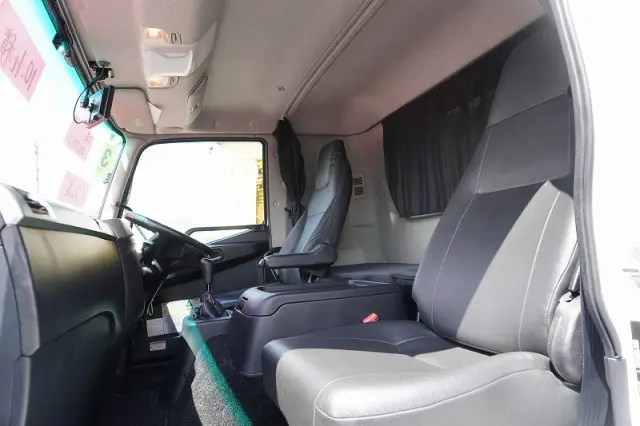 三菱 ファイター 2DG-FQ62Fの写真49