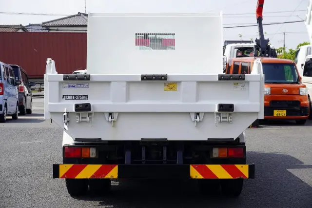 いすゞ エルフ TKG-NPR85YN(2WD)の写真4