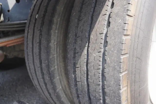 いすゞ エルフ TKG-NPR85YN(2WD)の写真11