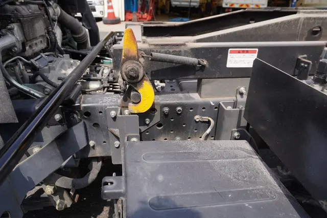 いすゞ エルフ TKG-NPR85YN(2WD)の写真13