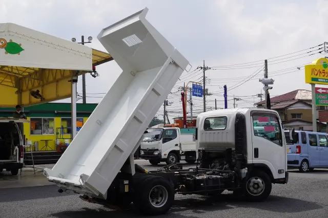 いすゞ エルフ TKG-NPR85YN(2WD)の写真27