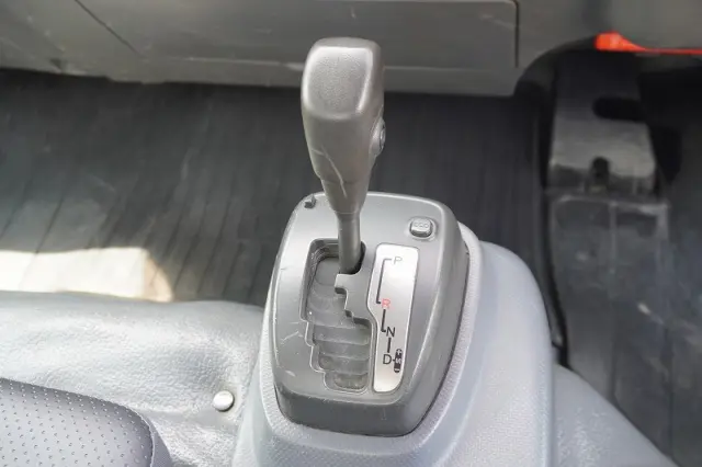 いすゞ エルフ TKG-NPR85YN(2WD)の写真31