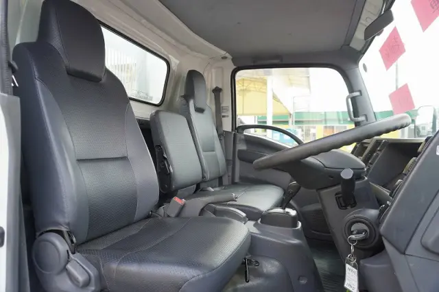 いすゞ エルフ TKG-NPR85YN(2WD)の写真36