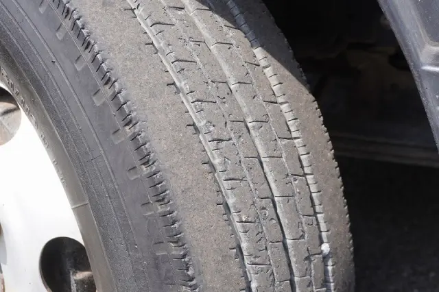 いすゞ エルフ TKG-NPR85YN(2WD)の写真10