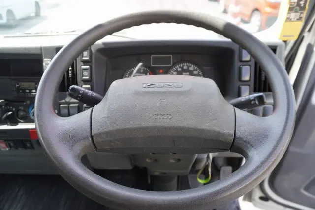 いすゞ エルフ TKG-NPR85YN(2WD)の写真29