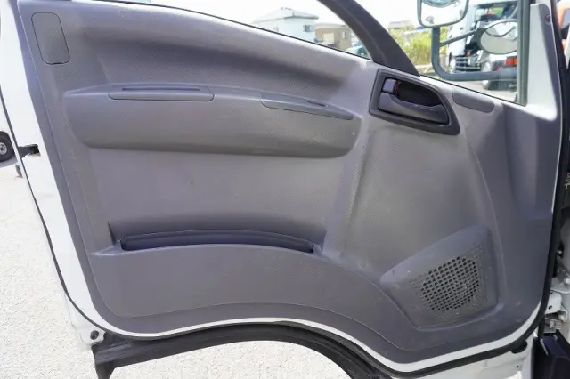 いすゞ エルフ TKG-NPR85YN(2WD)の写真39