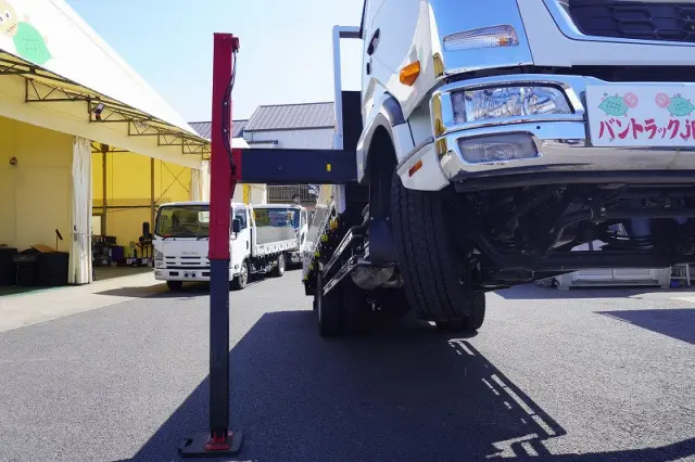 三菱 ファイター 2KG-FK62FZ(2WD)の写真15