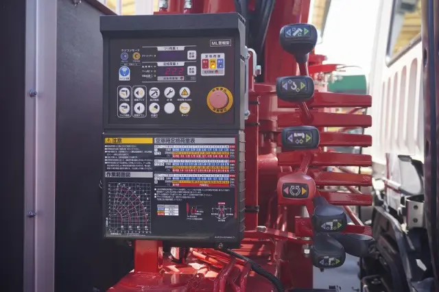 三菱 ファイター 2KG-FK62FZ(2WD)の写真24