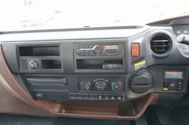 日野 レンジャー 2KG-FD2ABA(2WD)の写真35