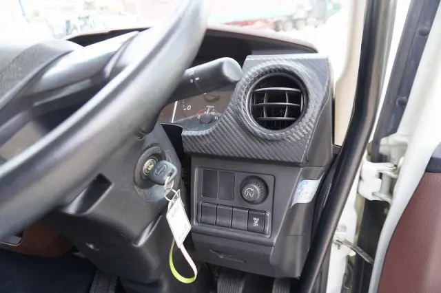 日野 レンジャー 2KG-FD2ABA(2WD)の写真37