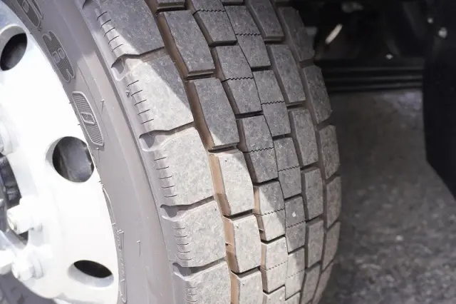 三菱 ファイター 2KG-FK62FZ(2WD)の写真9