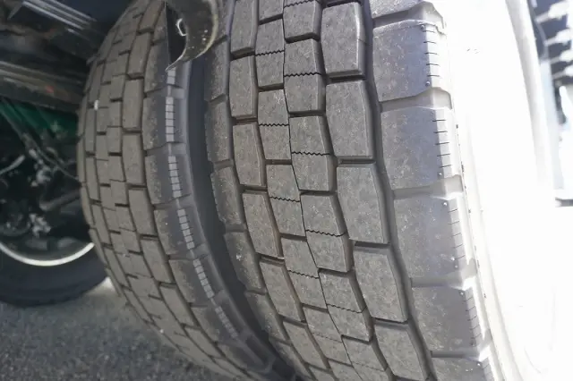 三菱 ファイター 2KG-FK62FZ(2WD)の写真10
