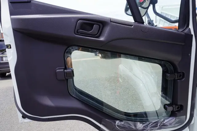 三菱 ファイター 2KG-FK62FZ(2WD)の写真44