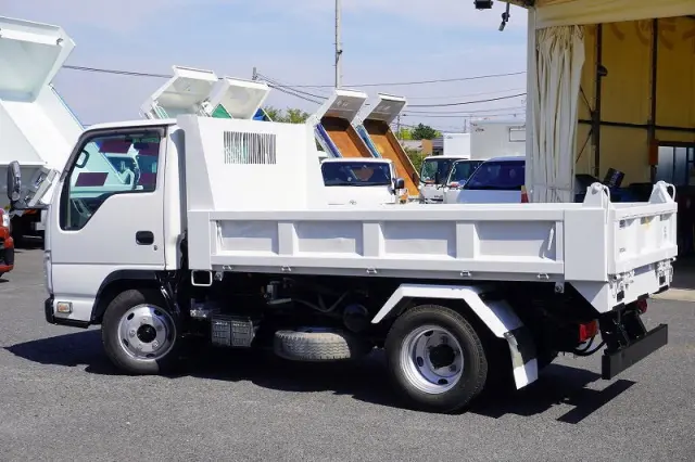 いすゞ エルフ TPG-NKR85AN(2WD)の写真7