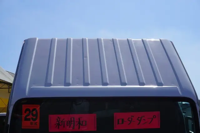 いすゞ エルフ TPG-NKR85AN(2WD)の写真17