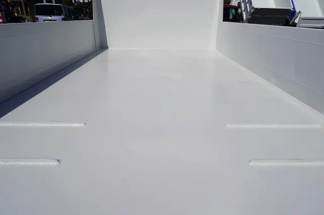 いすゞ エルフ TPG-NKR85AN(2WD)の写真22